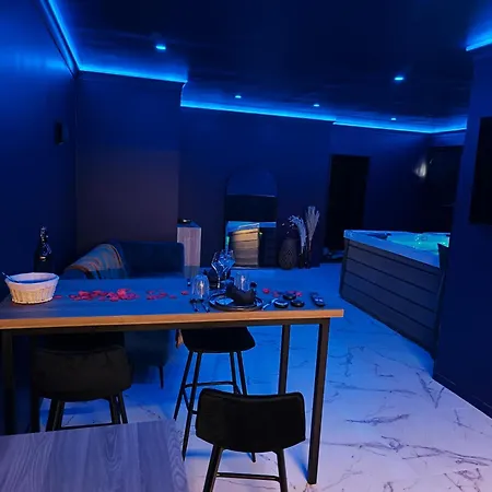 Room, L'ecrin Secret 라보르